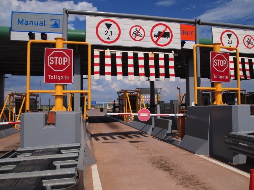 Physical enforcement – barrier in a toll lane (Spain)